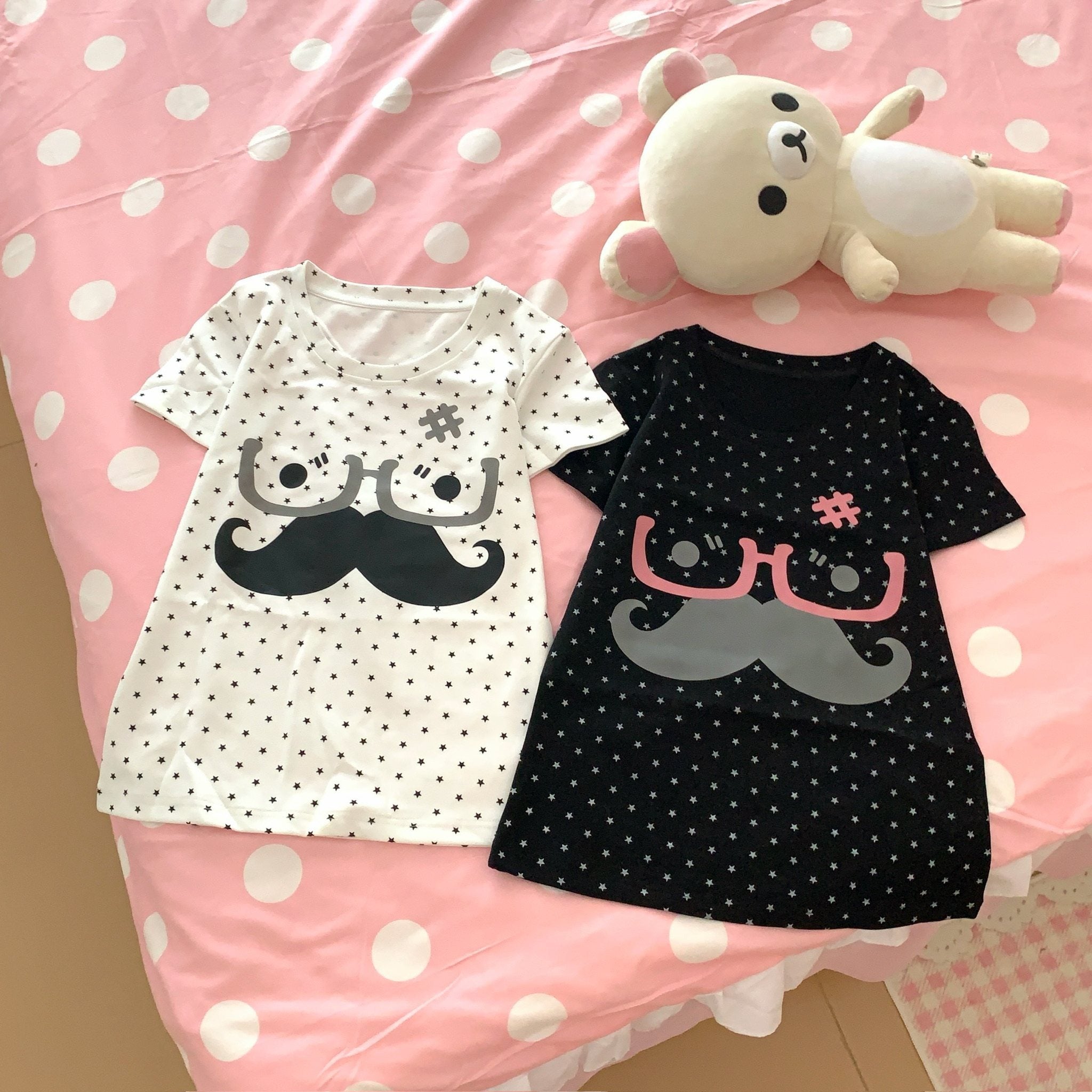 ゆるかわレトロ スター＆ひげグラフィックTシャツ  SS008