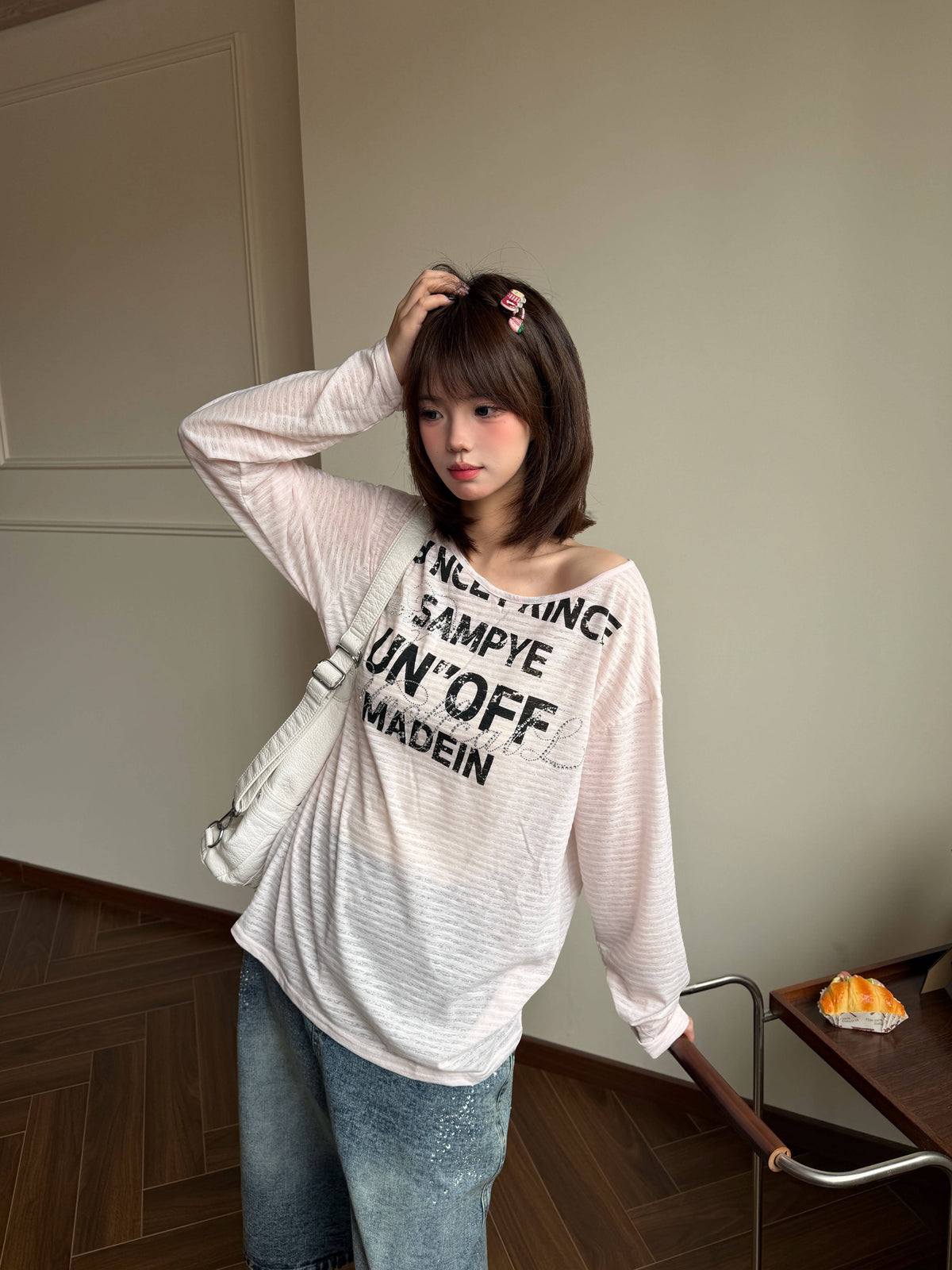 Korean Retro Border Logo Asymmetrical Long Sleeve T-shirt SS016